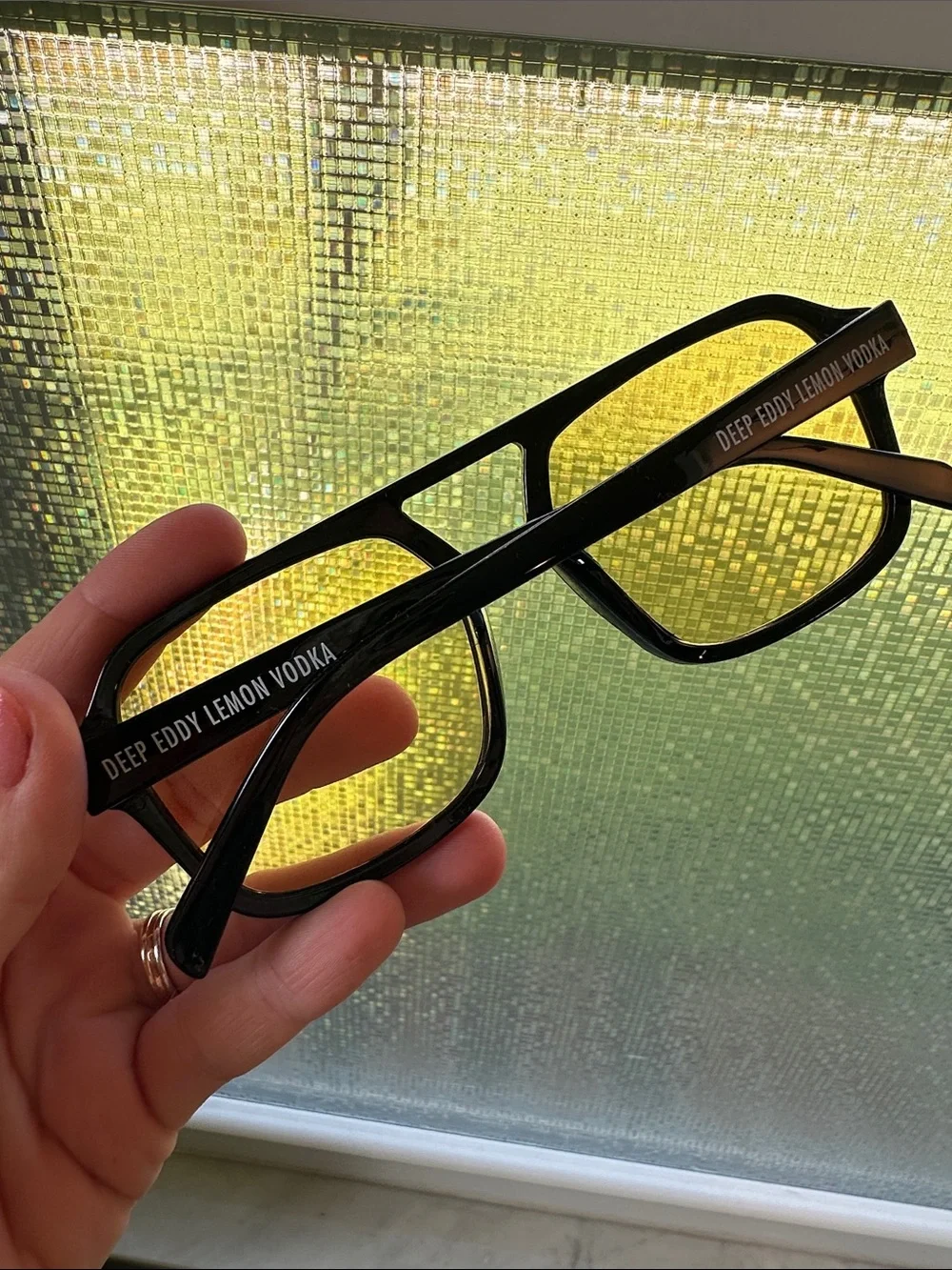 Black Oversized Geometric Sunglasses with Yellow Tint
